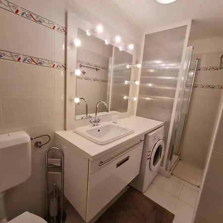 Erna Apartman