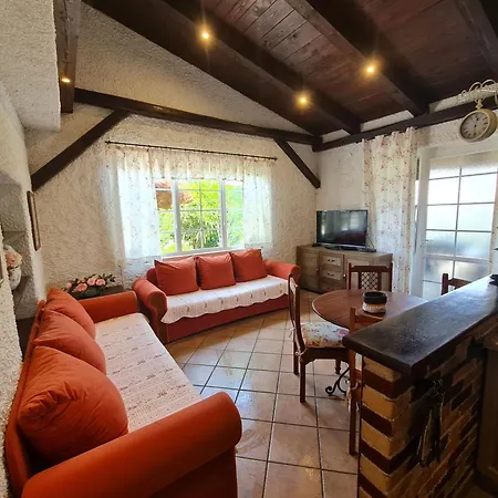 Erna Apartman