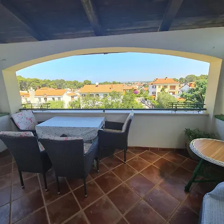 Erna Apartman